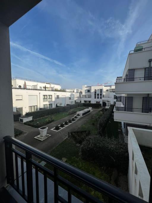 Lotus- 4 Min De Walt Disney-Arrivee Autonome-Parking Et Wifi Gratuit-Proche De Toutes Commodites 5Min De La Vallee Village Chessy  Exterior foto
